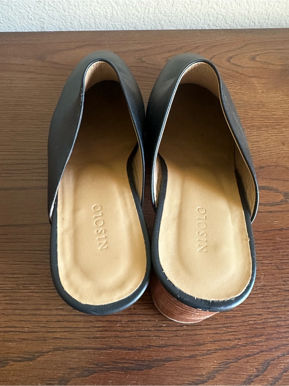 Nisolo Black Leather Mule Heels with Stacked Wood Heel size 10 - Picture 3 of 4